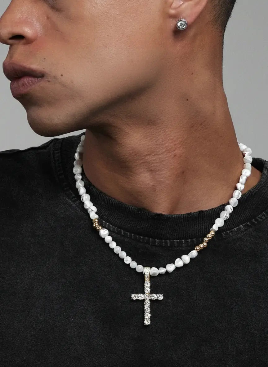 LUXTA原创 十字架闪钻项链嘻哈男 白色贝壳珠拼接锁骨链 高级感