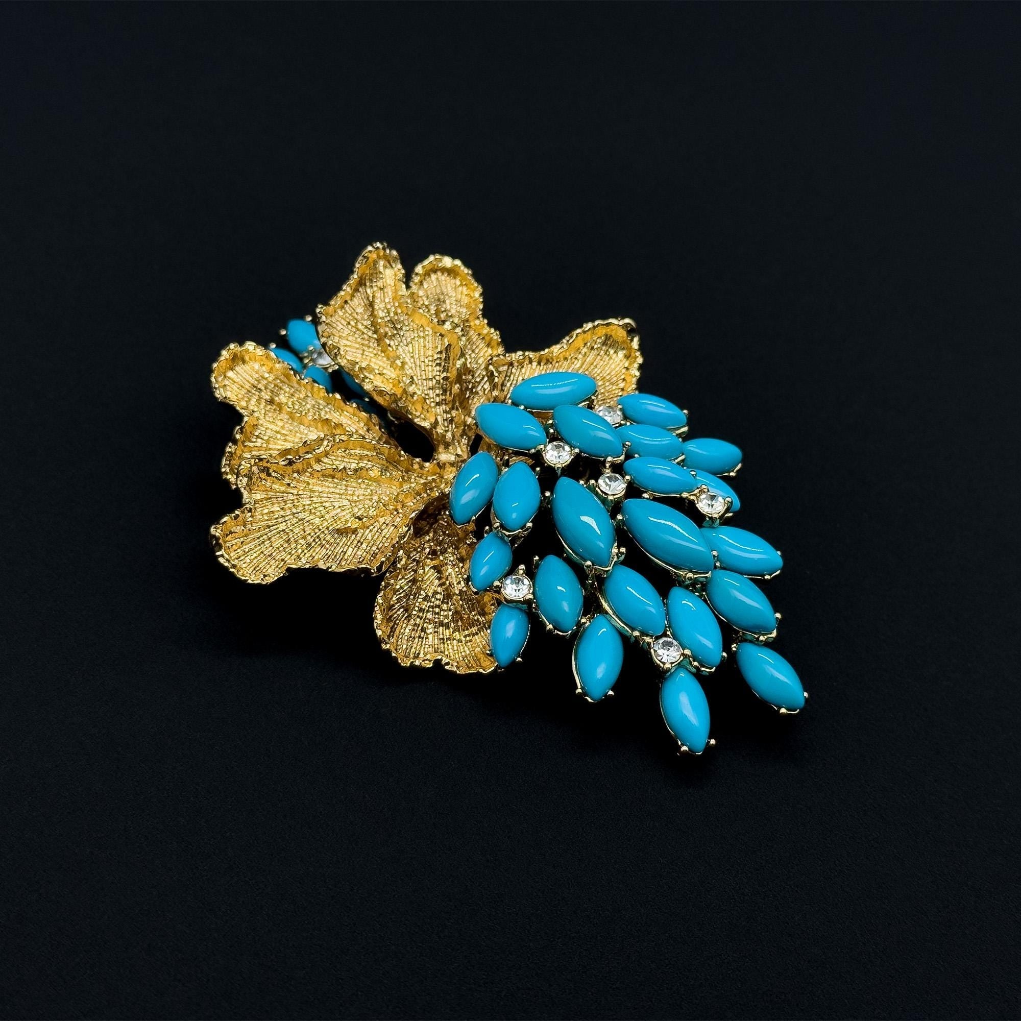 GIFTEEO Art Deco "Artémis II" | Art Deco Geometric Symmetry Gold Brooch - Handcrafted Luxury Jewelry