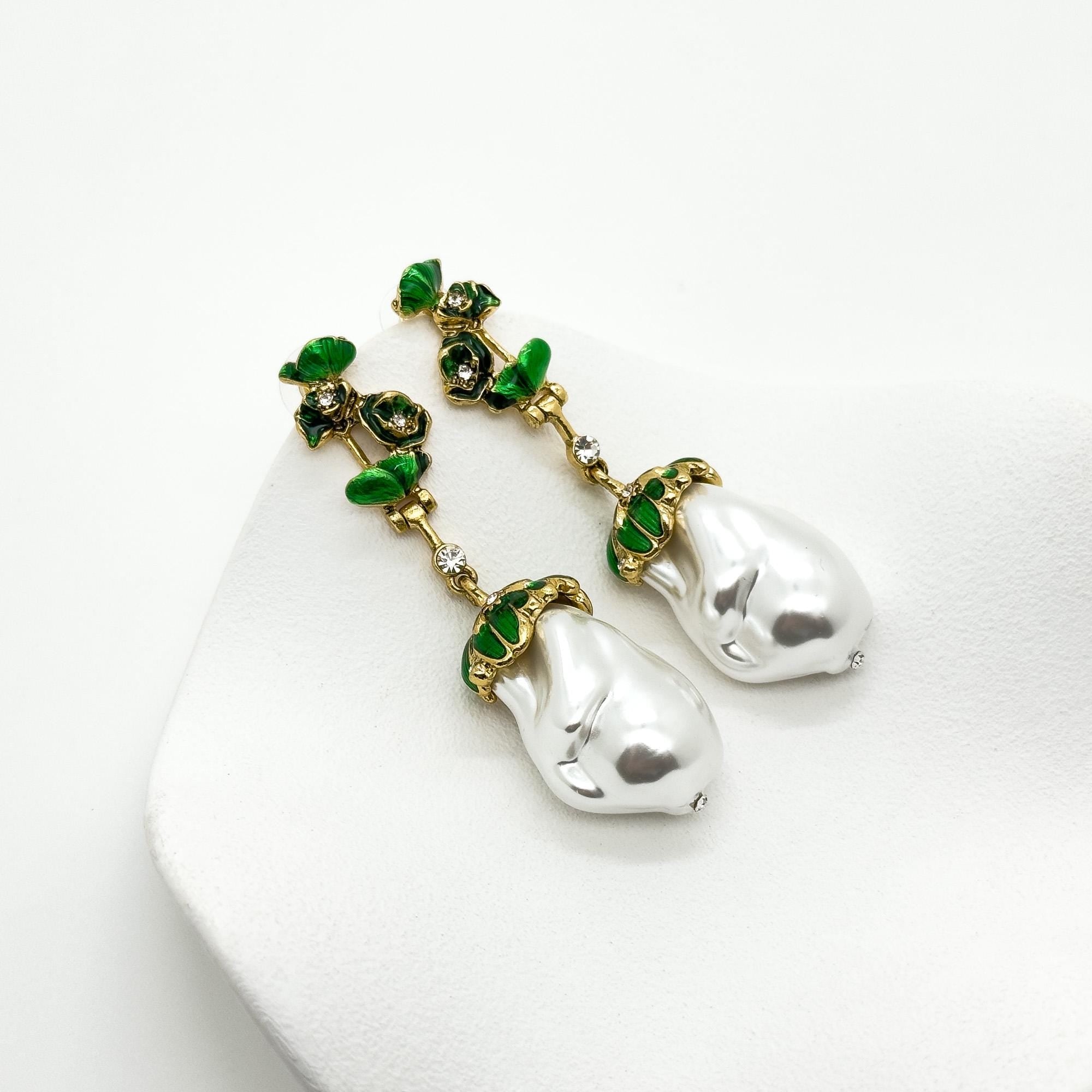 GIFTEEO Art Deco "Aurore II" | Elegant Handmade Baroque Pearl Drop Earrings with Silver Posts - Handcrafted Luxury Jewelry