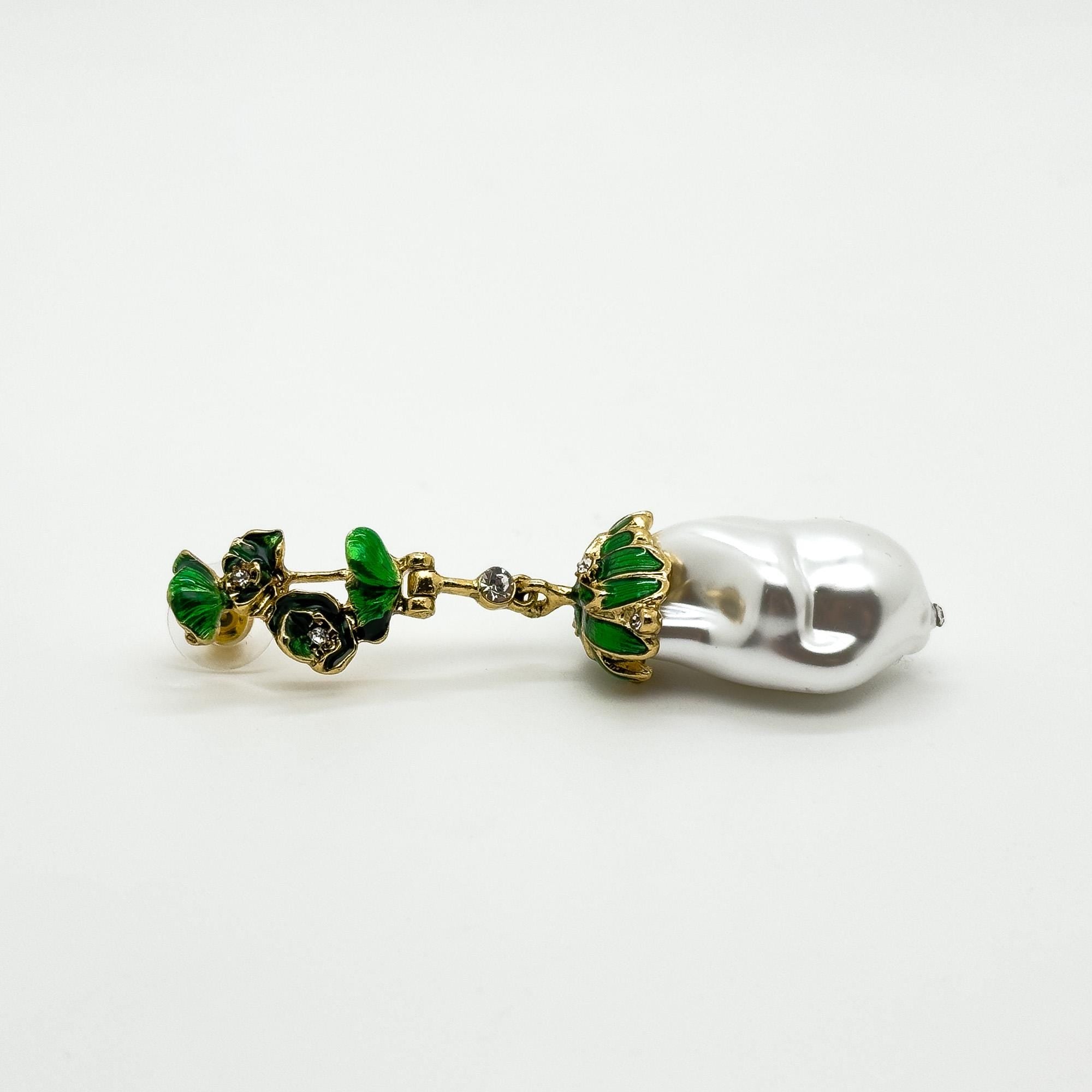 GIFTEEO Art Deco "Aurore II" | Elegant Handmade Baroque Pearl Drop Earrings with Silver Posts - Handcrafted Luxury Jewelry