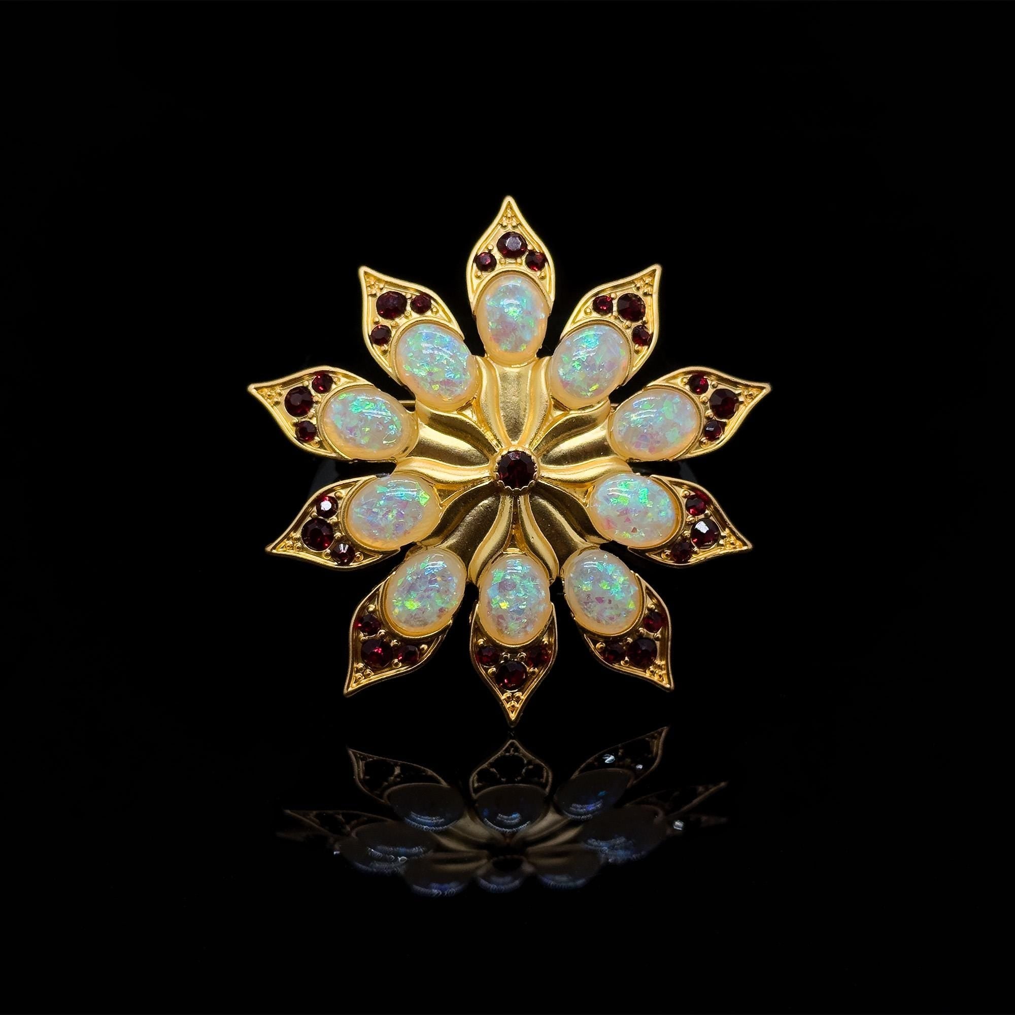 GIFTEEO Art Deco "Charleston II" | Art Deco Geometric Symmetry Pearl Brooch - Handcrafted Luxury Jewelry
