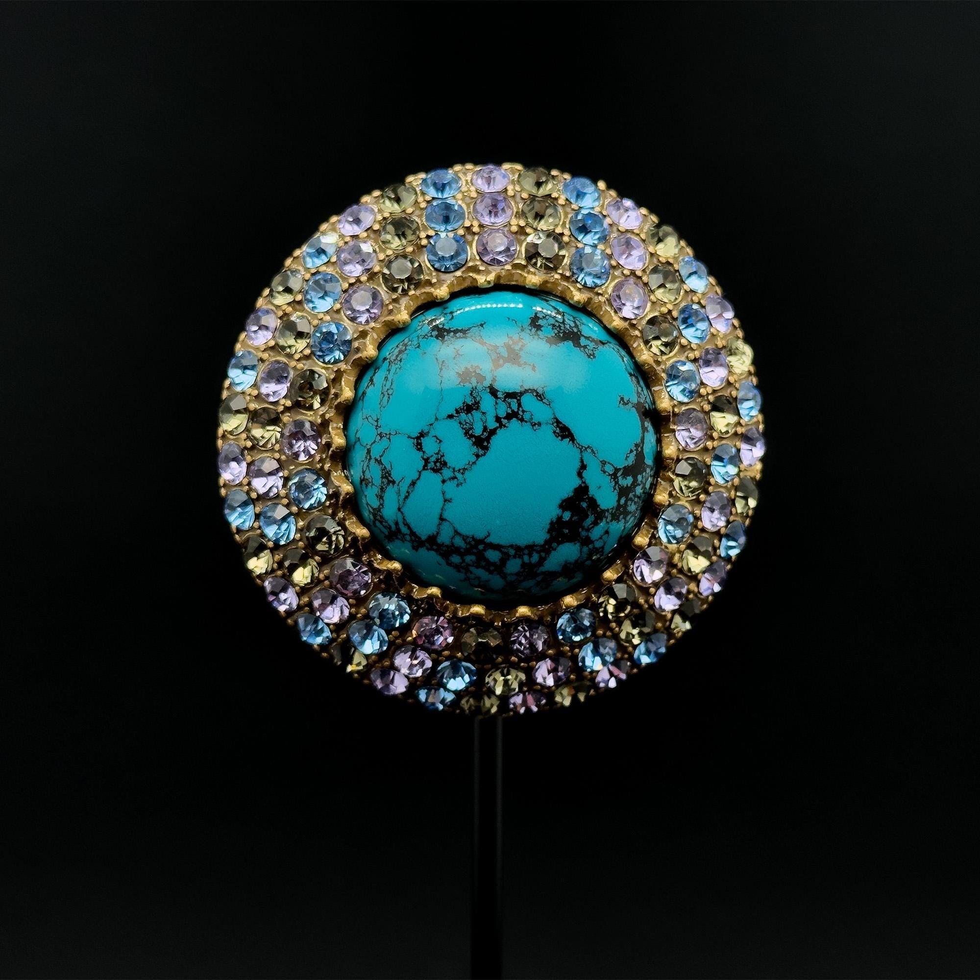 GIFTEEO Art Deco "Chic Artiste" | Art Deco Geometric Symmetry Crystal Brooch - Handcrafted Luxury Jewelry