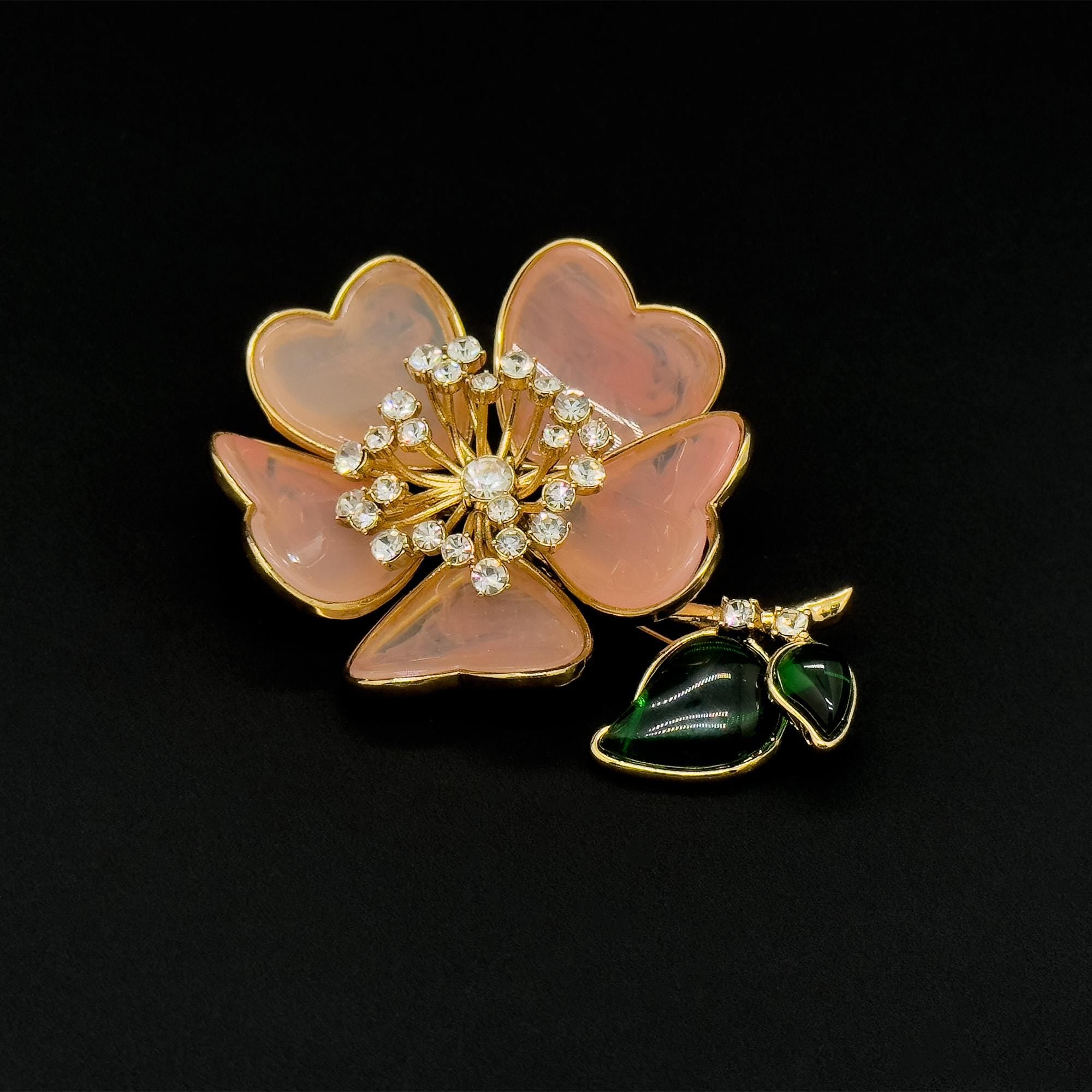 Vintage Art Deco Pink 3D Flower Brooch Glass Copper Pin