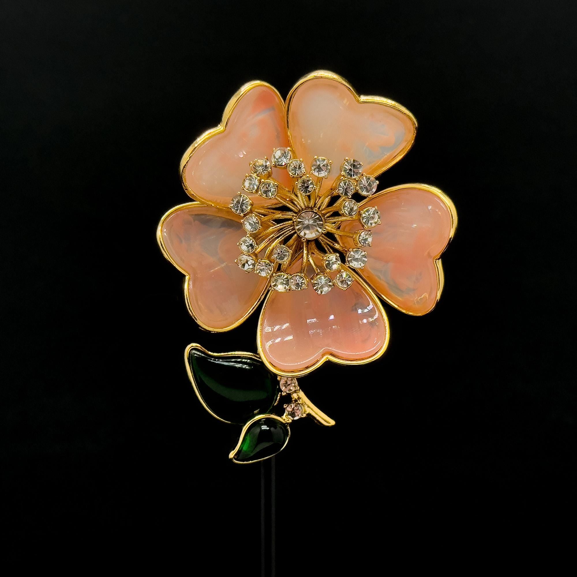 Vintage Art Deco Pink 3D Flower Brooch Glass Copper Pin