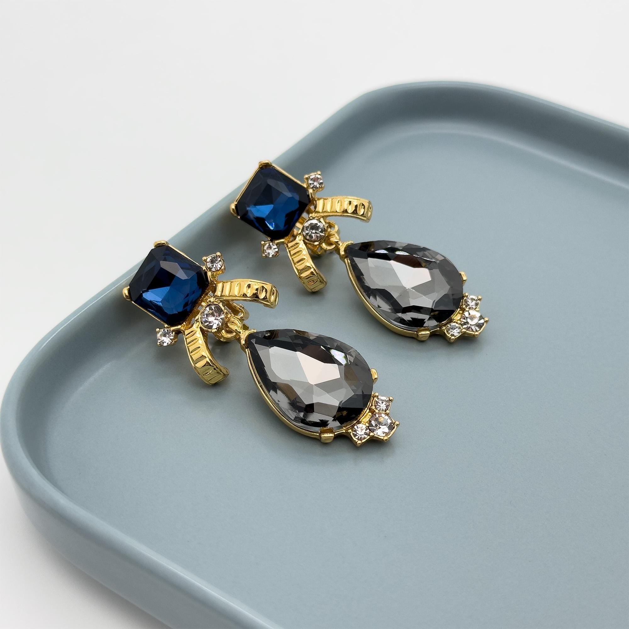 Vintage Art Deco Black Crystal Clip-On Dangle Court Earrings