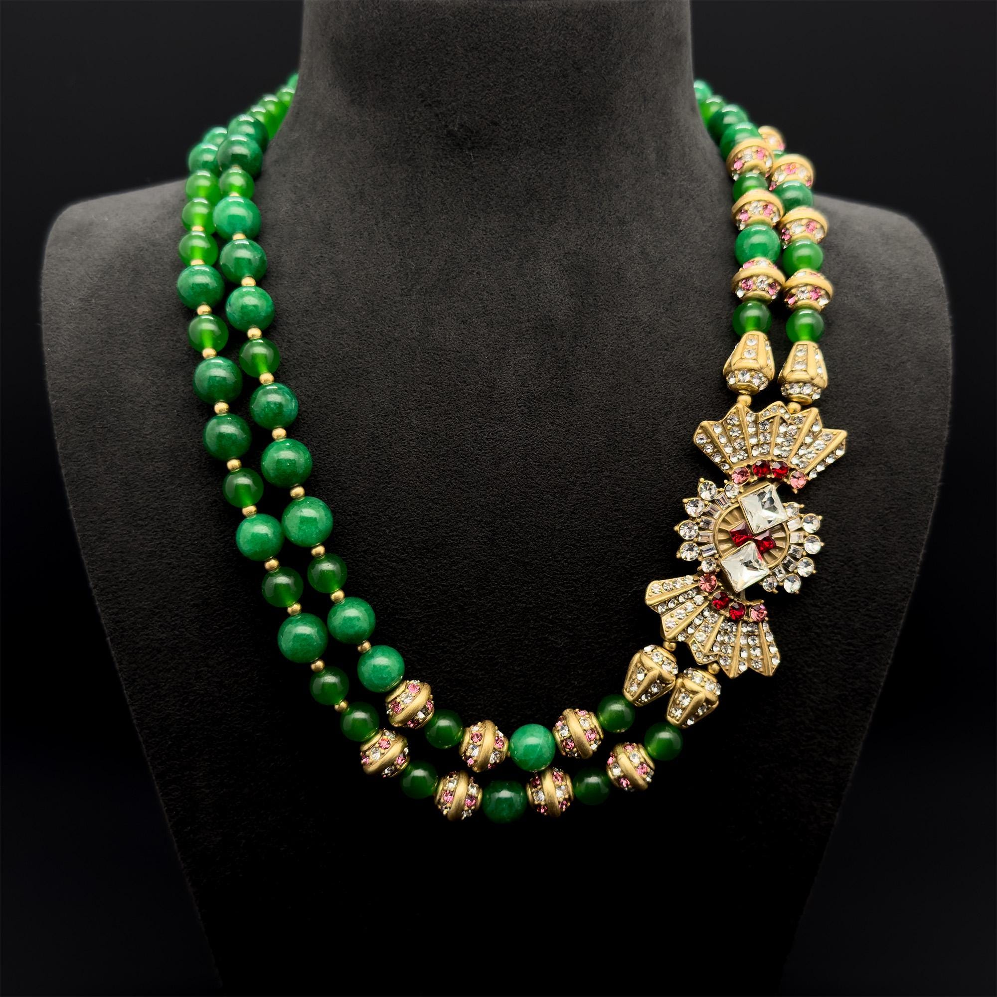 Vintage Art Deco Beaded Emerald Glass Necklace with Bow Accent