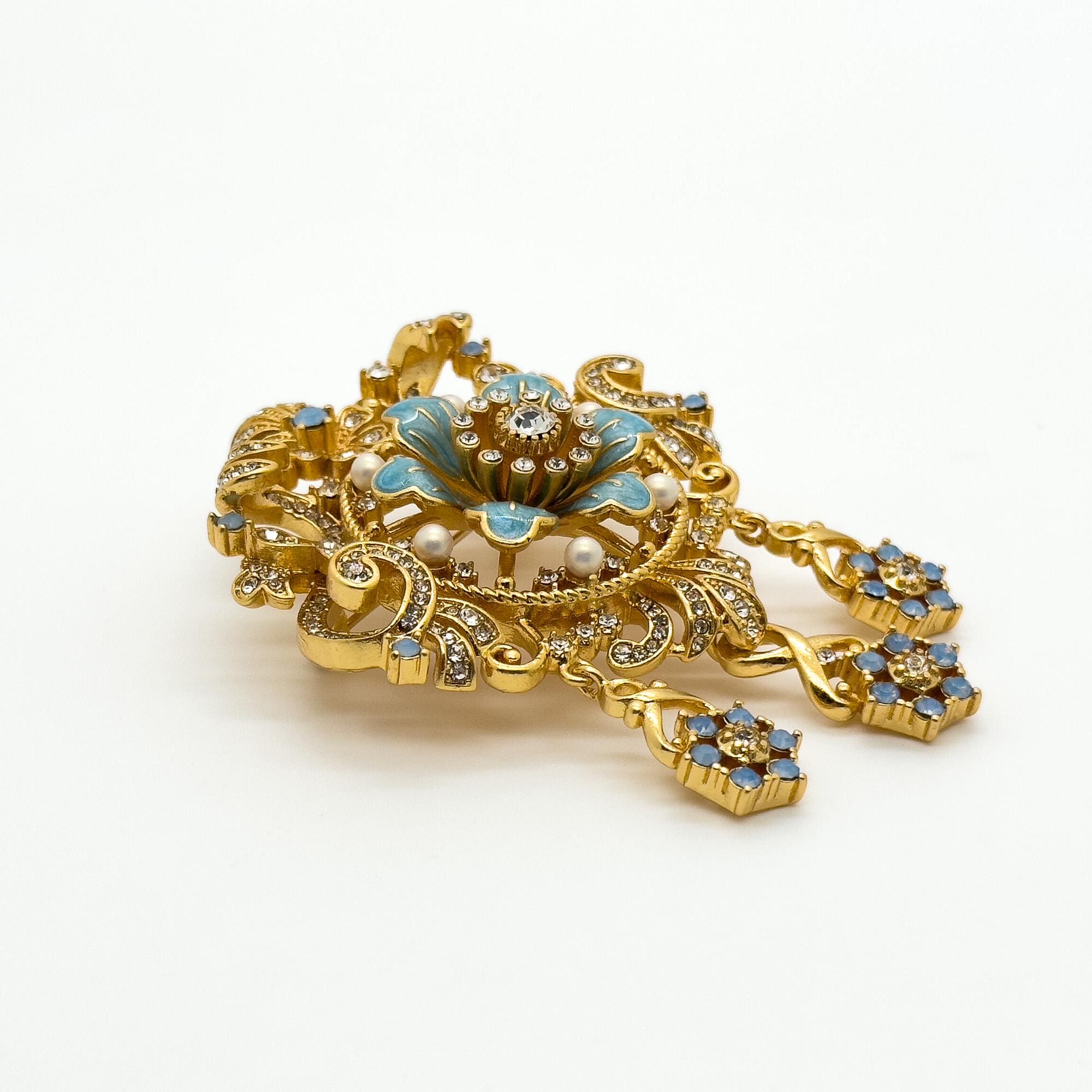 Victorian Bud—Victorian Romanticism Ornate Pearl Brooch